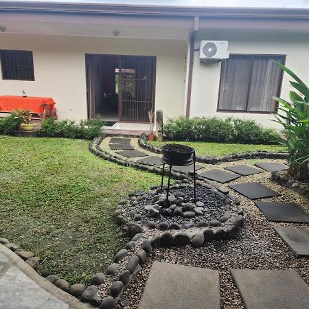 Elegant Villa In La Fortuna With Spacious Backyard Plus Very Private Pool & Parking Kültér fotó