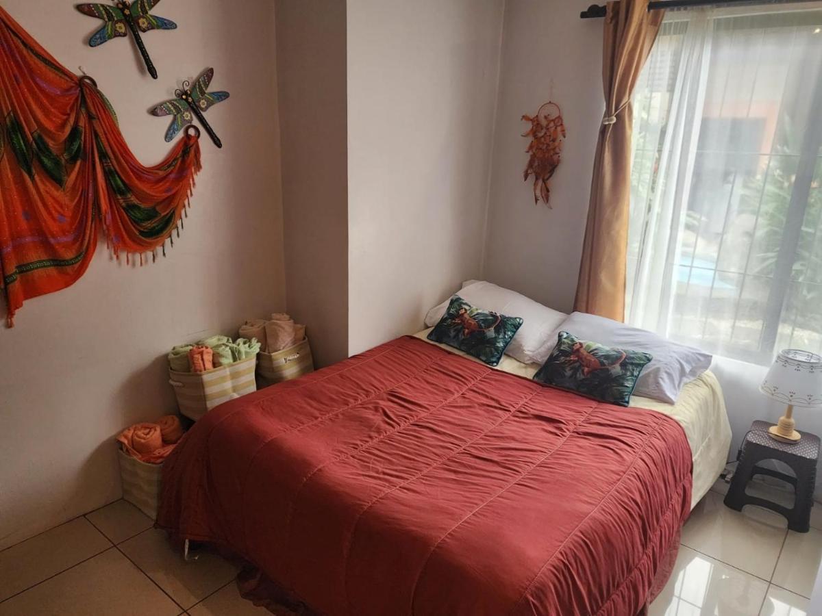 Elegant Villa In La Fortuna With Spacious Backyard Plus Very Private Pool & Parking Kültér fotó