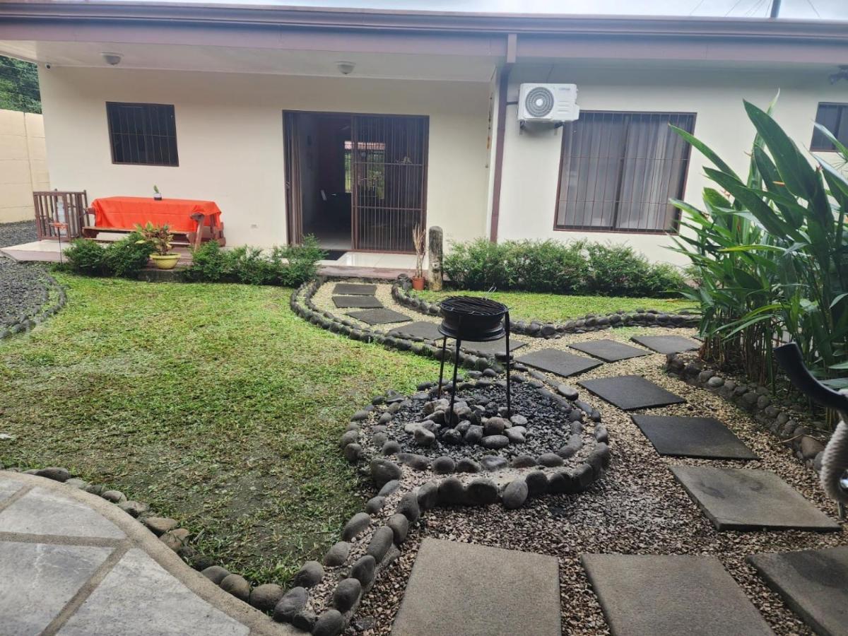 Elegant Villa In La Fortuna With Spacious Backyard Plus Very Private Pool & Parking Kültér fotó